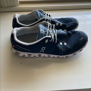 Mens On running shoes